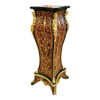 French Louis XV Pedestal Stand – Ornate Marquetry With Gold Leaf & Gilded Details For Sale