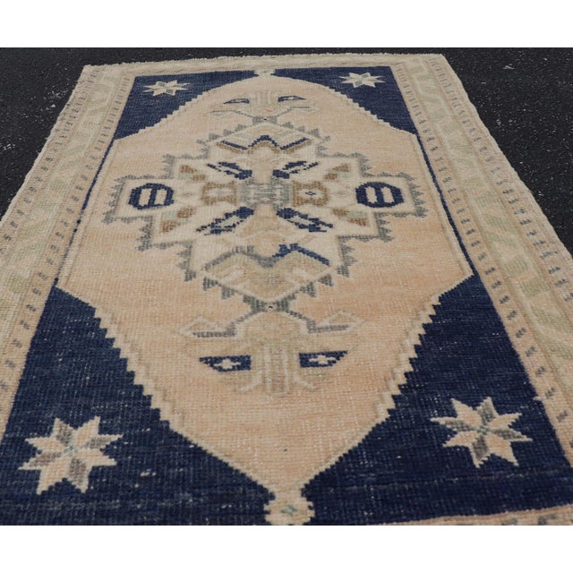 Vintage Turkish Oushak Rug With Beige Field and Navy Blue Accents 2 X 3 For Sale - Image 4 of 8
