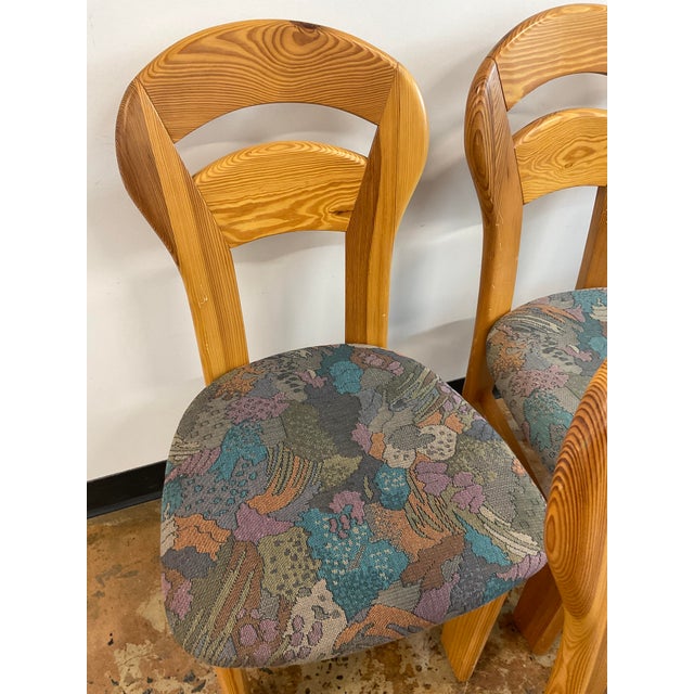 Set of 5 Pine Dining Chairs, Manner of Ranier Daumiller For Sale - Image 16 of 17