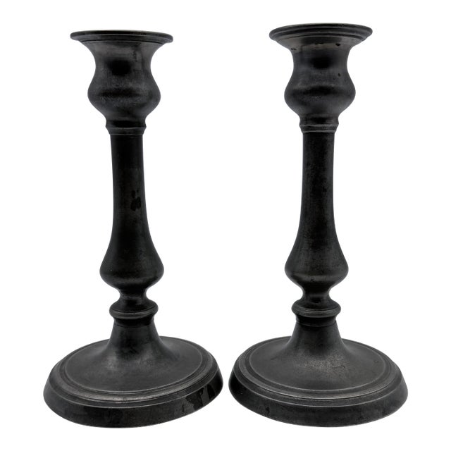 Antique Pair of American Pewter Candlesticks With Push Up Rods, Circa 1820s–1830s For Sale