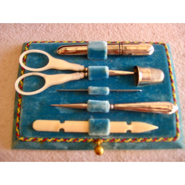 French Mid 19th Century French Napoleon III Sewing Box For Sale - Image 3 of 12
