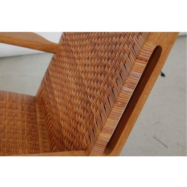 CH-27 Lounge Chair in Oak by Hans Wegner for Carl Hansen & Søn, 1960s For Sale - Image 10 of 18