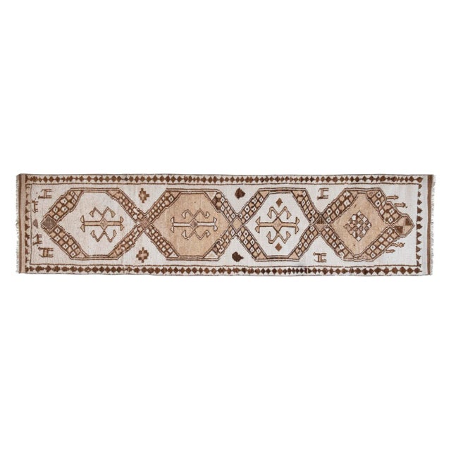 Natural White Herki Turkish Hand-Knotted Runner 2'9" X 11'6" 32.7'' x 137.8'' / 83 x 350 cm Hand woven with high quality...
