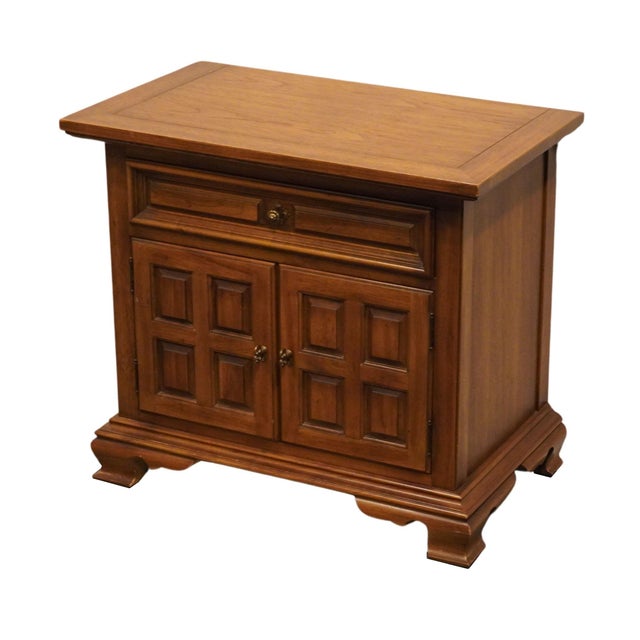 THOMASVILLE FURNITURE Monterey Collection Spanish Mediterranean 27" Cabinet Nightstand 430-13 24.25" High 27" Wide 16"...