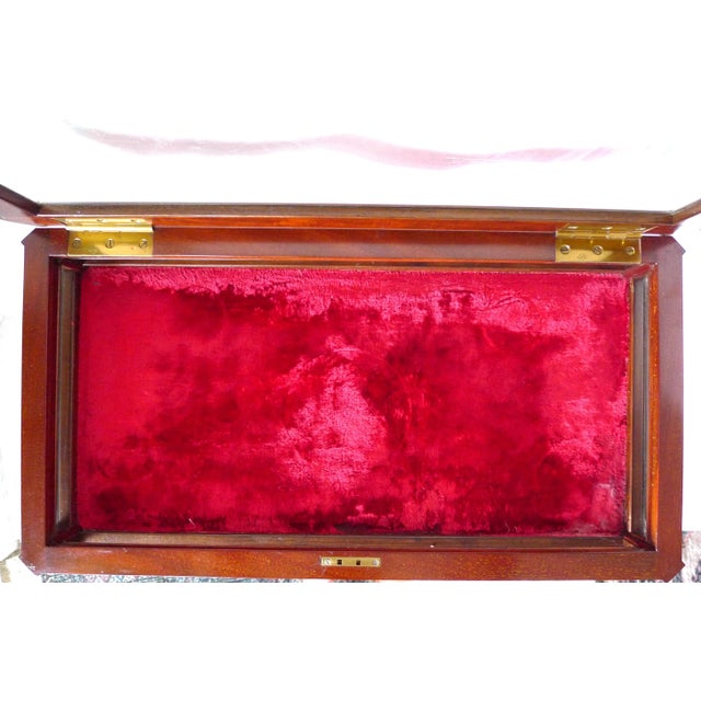 Hepplewhite 19th Century Hepplewhite Mahogany Two Tier Vitrine Butler Table For Sale - Image 3 of 13