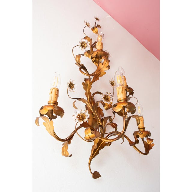 Gold Large Italian Wall Sconce in Gilt Metal, 1970 For Sale - Image 8 of 9