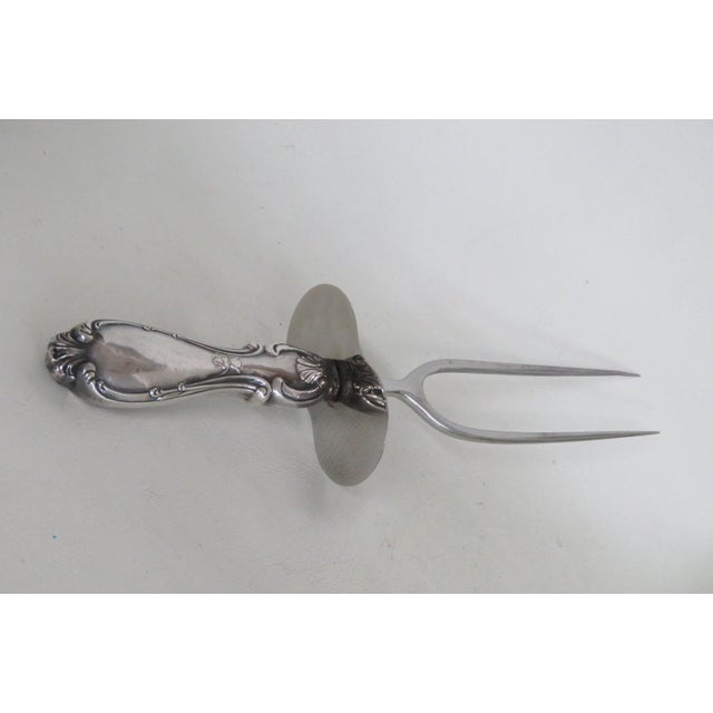 Roast Fork Stainless Steel Prongs Weighted Sterling Scrollwork Handle 5142b For Sale - Image 10 of 10