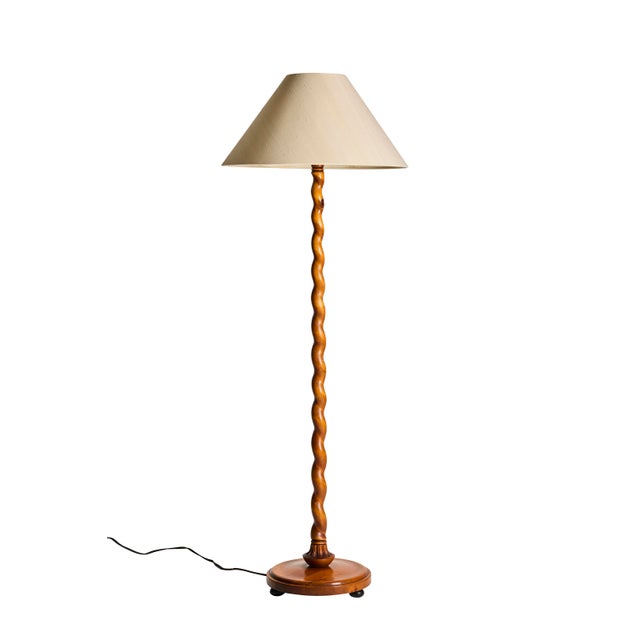 Swedish Grace Floor Lamp in Twist-Carved Wood, Sweden, 1930s-1940s For Sale - Image 6 of 6