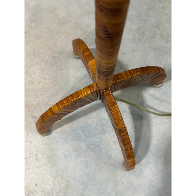 Sculptural Split Reed Cane Rattan Floor Lamp Woven Rope Shade Spherical Metal Feet For Sale - Image 11 of 17