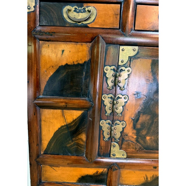 Brown Antique Korean Two-Level Storage Chest Ich’ung Nong with Persimmon Panels For Sale - Image 8 of 18