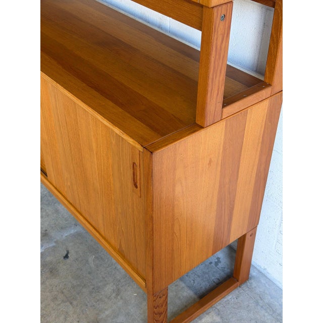 Mid Century Modern Danish Teak Hutch Credenza Display Cabinet 2 Piece 1960s For Sale - Image 4 of 11
