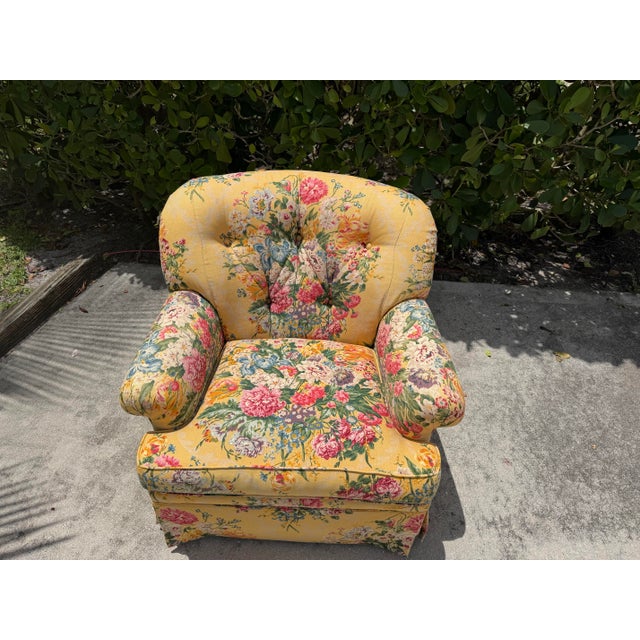 Textile Vintage Sherrill Floral Upholstered Swivel Lounge Chair For Sale - Image 7 of 12