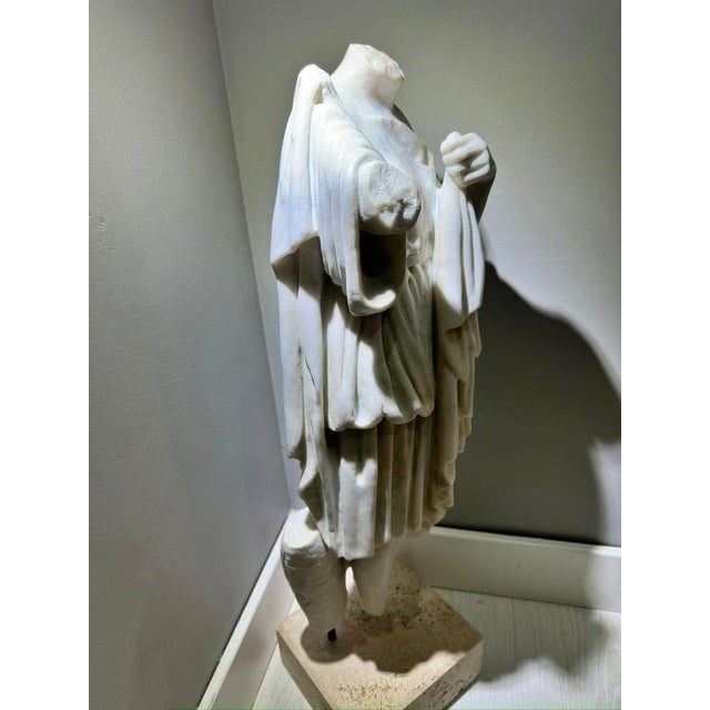 Italian Artist, Venus Gabi Headless Torso, Early 20th Century, Carrara Marble For Sale - Image 5 of 12
