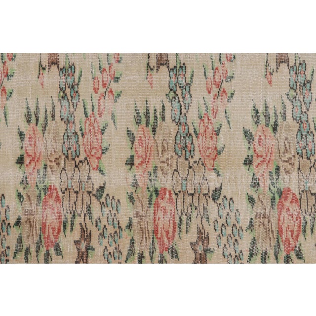 1960s 1960s Vintage Zeki Müren European Style Rug With Floral Patterns Form Rug & Kilim For Sale - Image 5 of 7