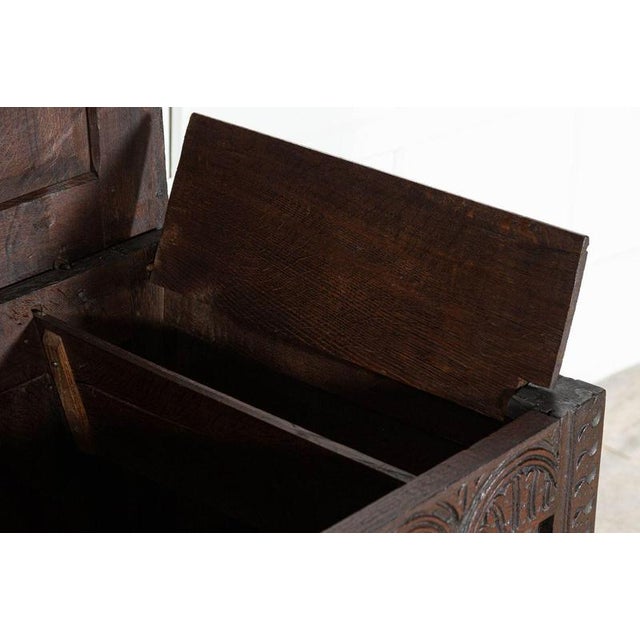 Early 18th Century English Oak Carved Coffer, 1720s For Sale - Image 14 of 17