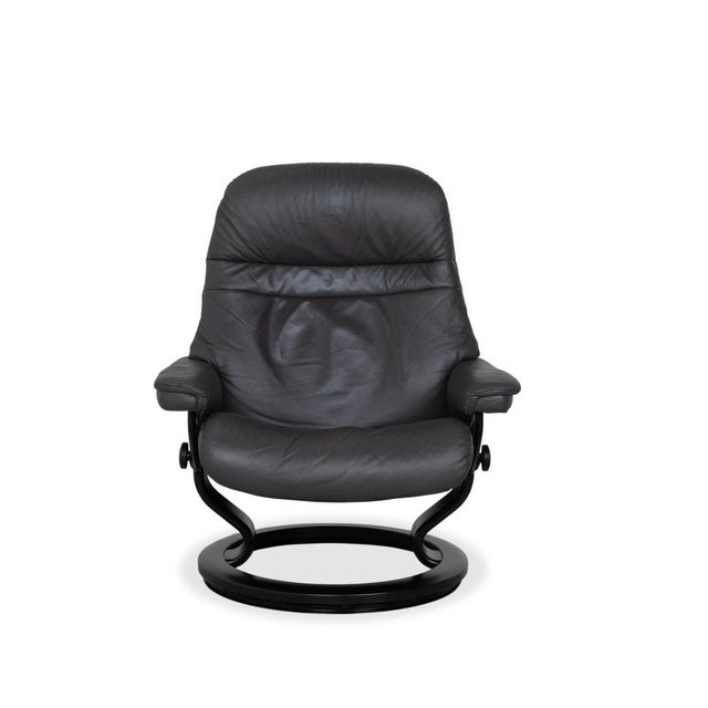 Dark Grey Leather Sunrise Recliner with Manual Function from Stressless For Sale - Image 14 of 18