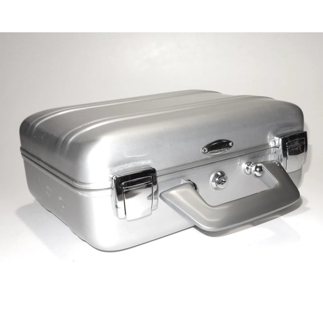 Halliburton Mid 20th Century Sized Cinema Equipment Case For Sale In Dallas - Image 6 of 10