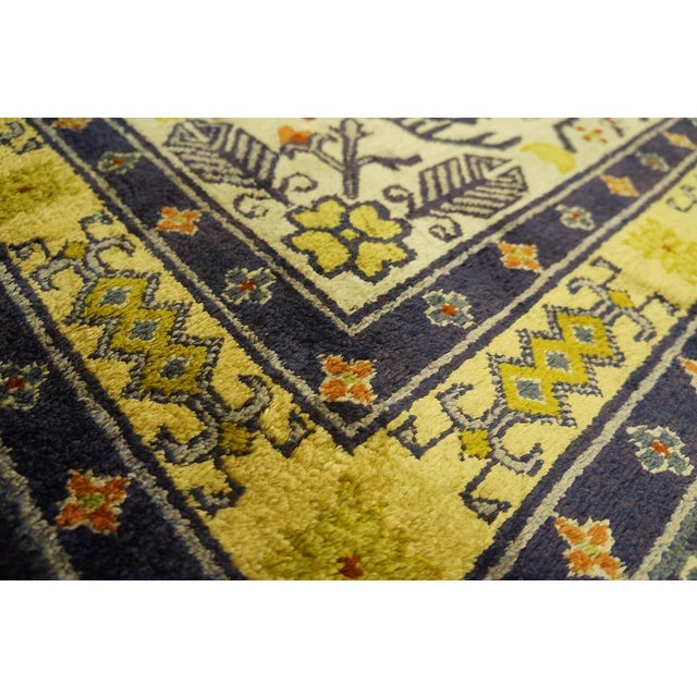 1920s 1920s Ivory Yellow Medallion Classic Antique Chinese Silk Rug 3'10'' X 6' Knotted Carpet For Sale - Image 5 of 11