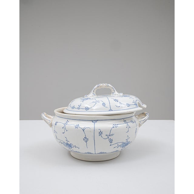 20th Century Belgian Special Edition Porcelain Tureen With Lid For Sale - Image 17 of 18