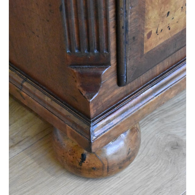 19th Century George III English Burr Walnut Chest of Drawers For Sale - Image 11 of 14