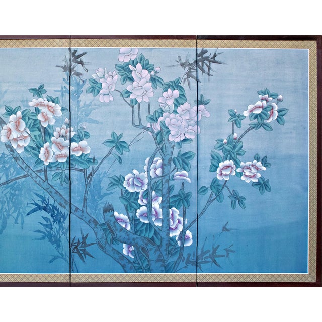 Japanese 1970s Chinese Painted Silk Screen "Magnolia and Blue Jay" For Sale - Image 3 of 18