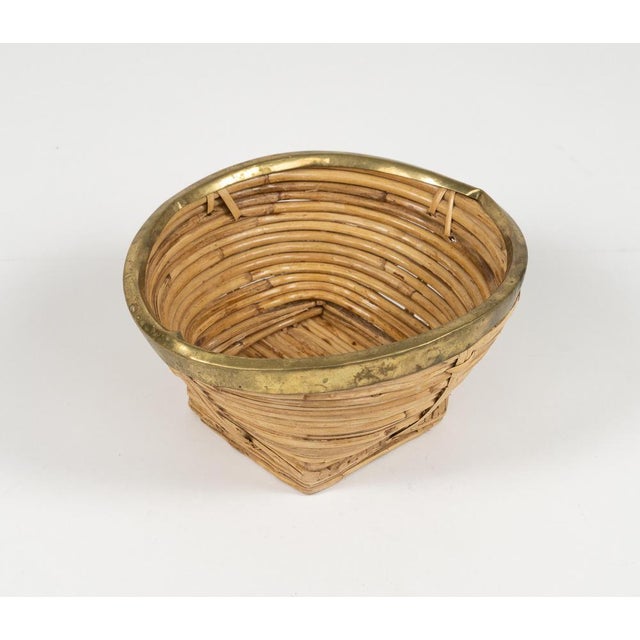 Mid-Century Bowl in Rattan, Wicker and Brass, Italy, 1970s For Sale - Image 6 of 15