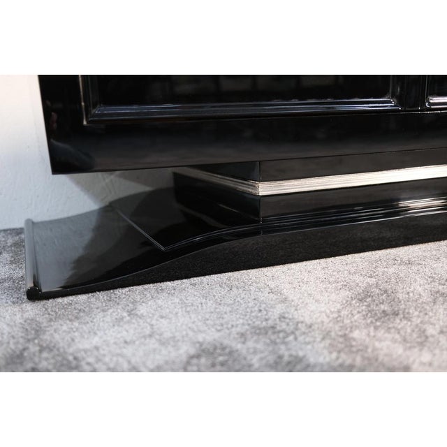 Black Art Deco High-Gloss Black Lacquered Sideboard with Stylized Woman's Head Emblem, 1930s For Sale - Image 8 of 11