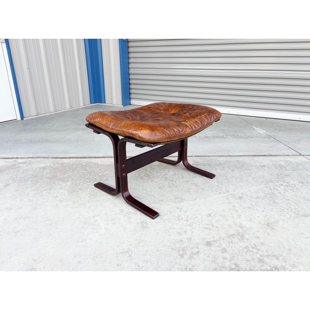 1960s Mid Century "Siesta" Chair & Ottoman Attributed to Ingmar Relling for Westnofa For Sale - Image 9 of 15