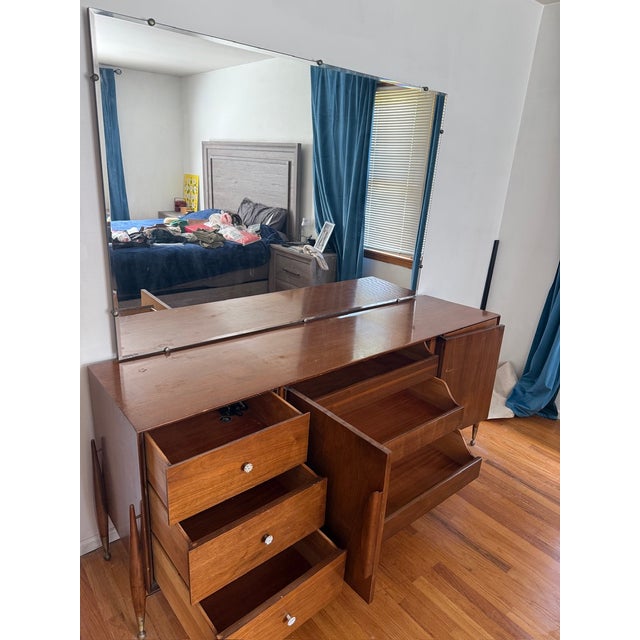 John Cameron Vintage John Cameron Mid-Century Modern Dresser With Mirror For Sale - Image 4 of 13