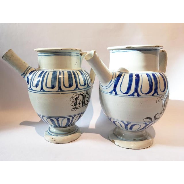 White and Blue Ceramic Pharmacy Carafes, Italy, Mid-18th Century, Set of 2 For Sale - Image 14 of 18