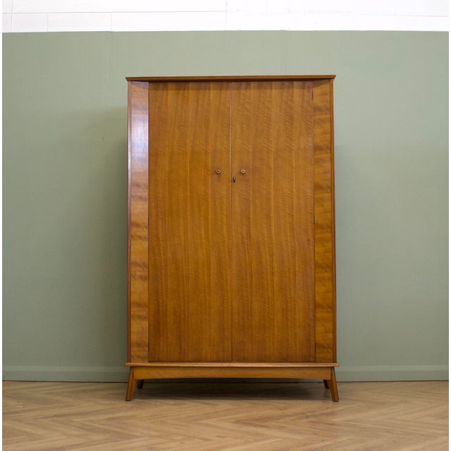 Mid-Century Modern Vintage Walnut Wardrobe by Alfred Cox for Heals, 1950s For Sale - Image 3 of 11