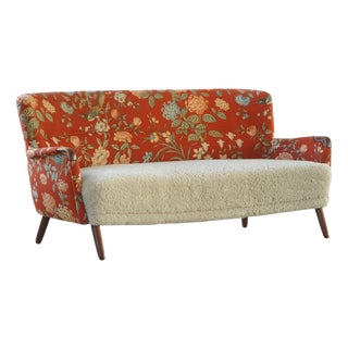 Mid-Century Modern Danish Curved Sofa in Floral Fabric and Lambswool, 1960s For Sale