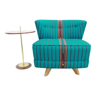 Mid Century Modern Kroehler Chair Petite For Sale