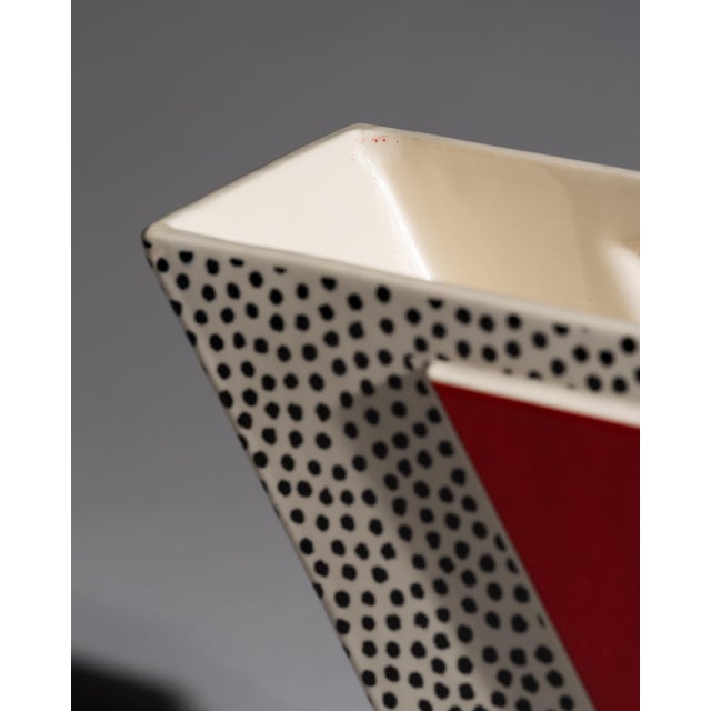 Ceramic Postmodern Geometric Porcelain Enigma Vase by Ambrogio Pozzi for Arte Ceramica Romana A.C.R., Italy, 1987 For Sale - Image 7 of 11
