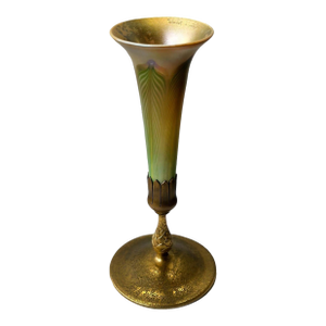 Early 20th Century l.c. Tiffany Favrile Glass and Gilt Bronze Trumpet Vase, No. 1043