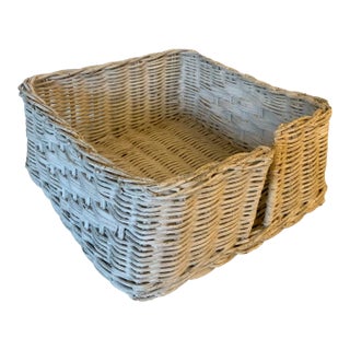 1960s White Wicker Napkin Holder For Sale