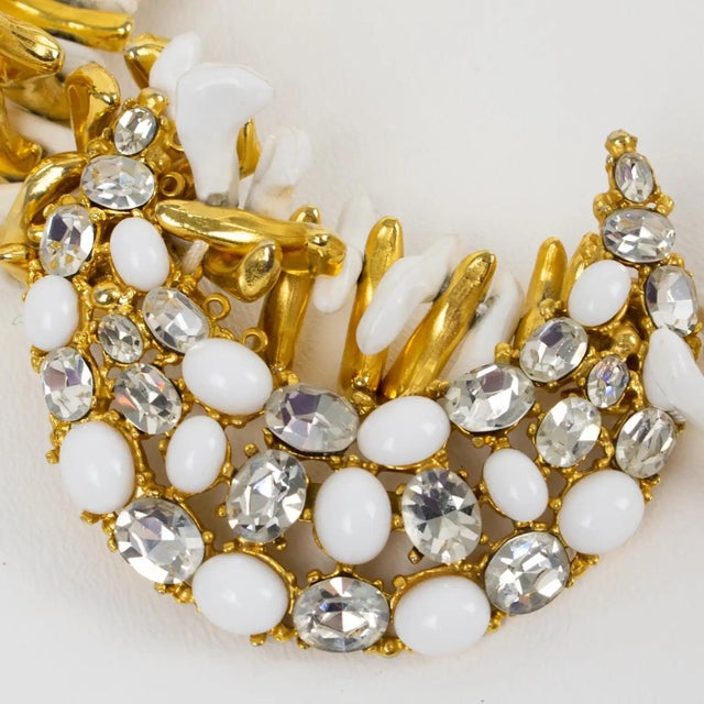 Ugo Correani Gold and White Choker Necklace with Jeweled Medallion For Sale - Image 4 of 13