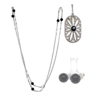 Tiffany & Co. Sterling Silver Pearl and Black Onyx Necklace and Earrings Set 12.92g For Sale