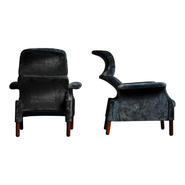 Mid-Century Modern Sanluca Lounge Chairs in Blue Velvet by Achille & Pier Giacomo Castiglioni for Gavina, 1960, Set of 2 For Sale - Image 3 of 18