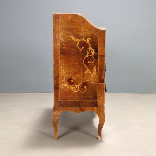 Antique Walnut and Maple Drop-Leaf Cabinet with 2 Drawers, Italy, 20th Century For Sale - Image 9 of 11