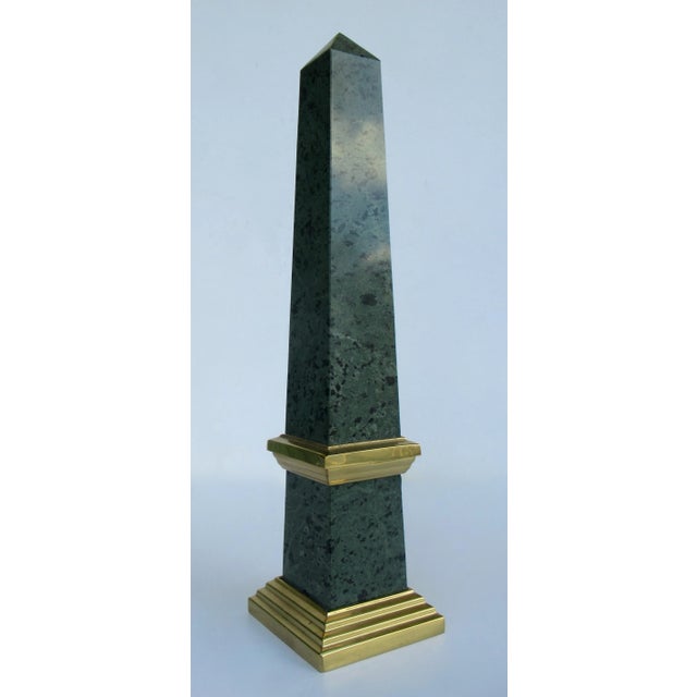 C.1970's Moss Green With Charcoal and Gray Veined Large Obelisk With Brass Tiered Detailed Surround For Sale - Image 13 of 13