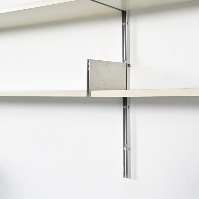 Wall-Mounted Bookcase 606 by Dieter Rams for Vitsoe, 1970 For Sale - Image 6 of 16