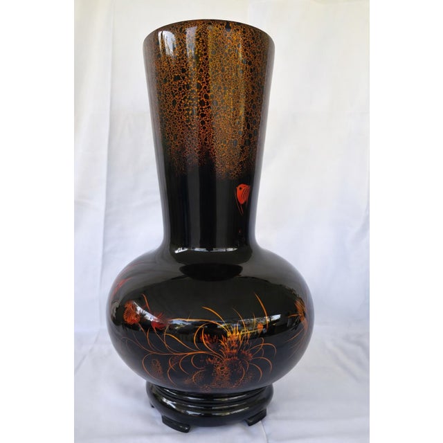 1960s Mid-Century Japanese Black Lacquered Wood Vase With Angelfish Maki-E Decoration 16.5” For Sale - Image 5 of 12