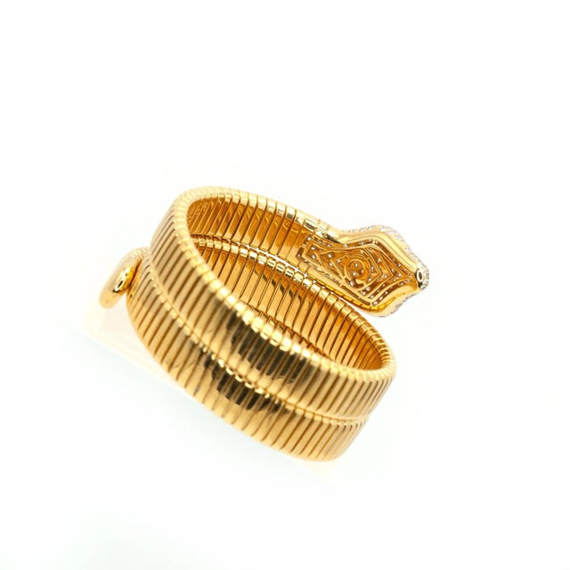 1990s French Serpent 18k Yellow Gold Pavé Diamond Wrap Bracelet For Sale - Image 13 of 17