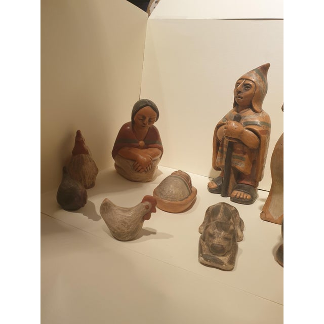 Vintage Peruvian Hand-Painted Terracotta Nativity Scene, 1970s, Set of 9 For Sale - Image 3 of 6