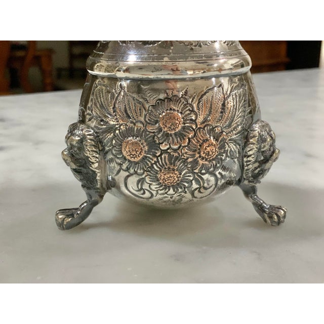Vintage English Silverplate Hand-Chased Lion-Footed Sugar Caster / Muffineer / Sugar Shaker #22 - Cottagecore, Collectible, Sheffield - See Pics For Sale In New Orleans - Image 6 of 9