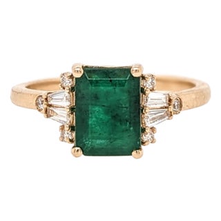 1.5ct Emerald & Diamond Ring in 14k Yellow Gold – Emerald Cut 8×6mm, Size 6.75 For Sale