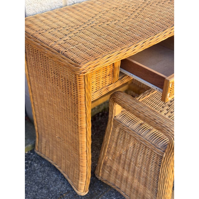 Vintage Wicker Vanity Set With Arched Mirror and Matching Stool For Sale - Image 11 of 12