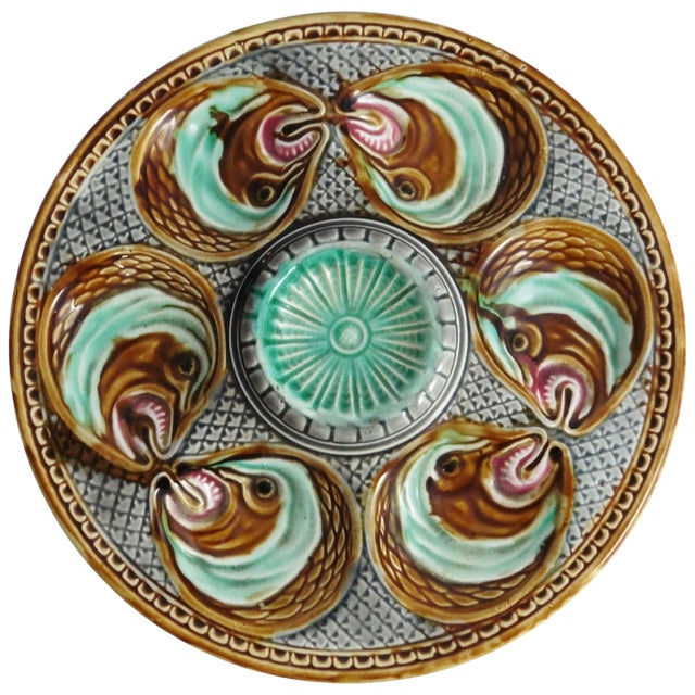 19th Century Majolica Fish Heads Oyster Plate Onnaing For Sale