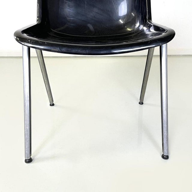 Italian Modern Black Plastic Chairs Modus SM 203 attributed to Borsani for Tecno, 1980s, Set of 8 For Sale - Image 14 of 18